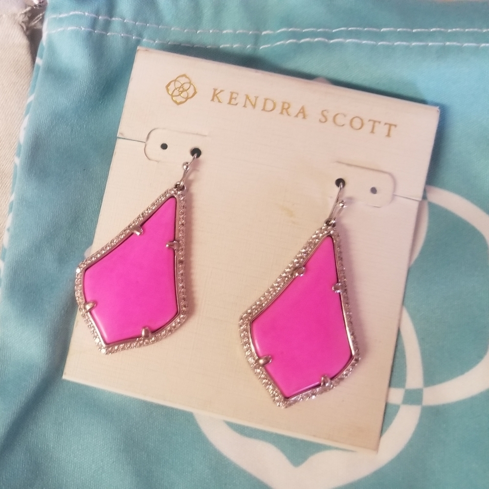 Luxe Alex hot pink earrings